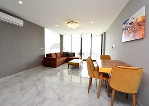 Three-storey 5+1 villa in the very center of Alanya