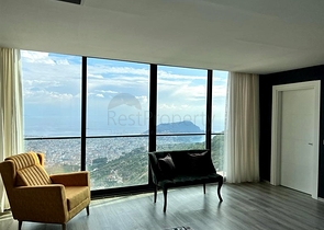 Three-storey 5+1 villa in the very center of Alanya