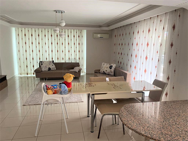 Spacious 3+1 apartment in Mahmutlar