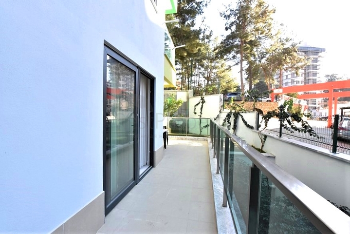 1+1 Apartment in Avsallar district