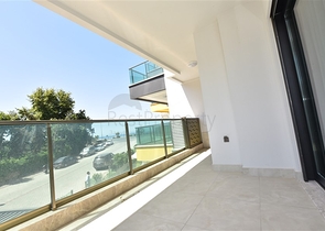 1+1 apartment with sea view in a premium complex