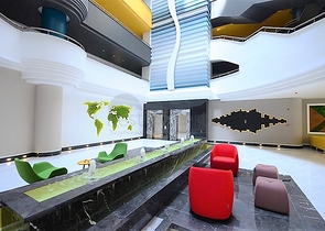 1+1 apartment with sea view in a premium complex