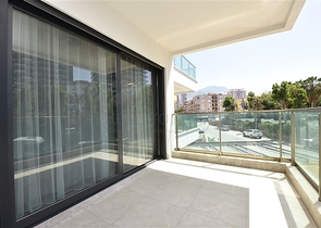 1+1 apartment with sea view in a premium complex