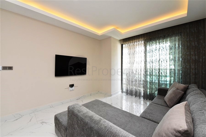 1+1 apartment in Mahmutlar 300 m from the sea