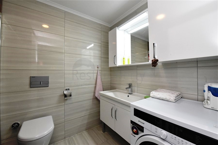 1+1 apartment in Mahmutlar 300 m from the sea