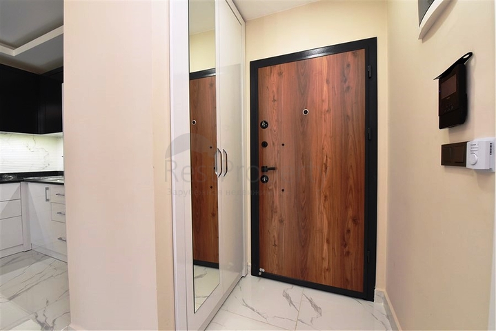 1+1 apartment in Mahmutlar 300 m from the sea