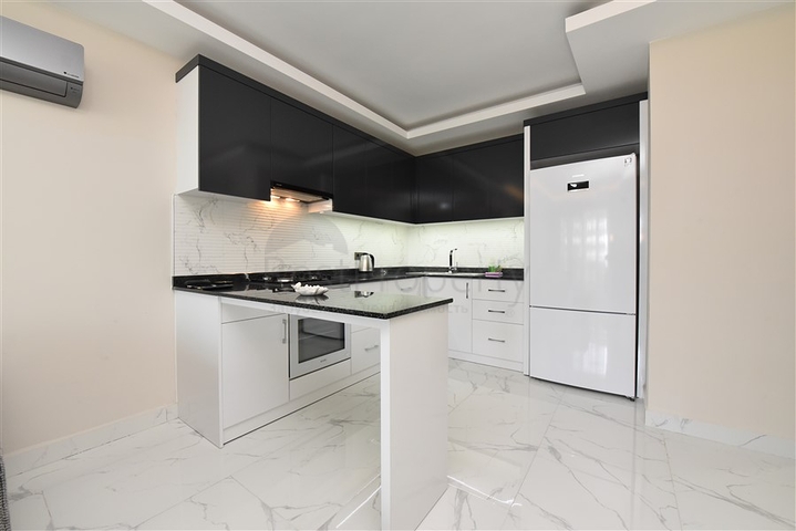 1+1 apartment in Mahmutlar 300 m from the sea