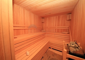 1+1 apartment in Mahmutlar 300 m from the sea