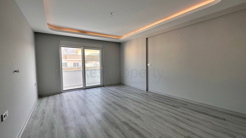 2+1 penthouse in the center of Mahmutlar with mountain view 