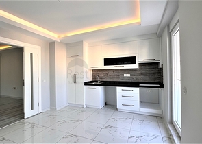 2+1 penthouse in the center of Mahmutlar with mountain view 