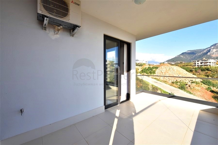 Two-bedroom apartment with designer furniture in Kestel district