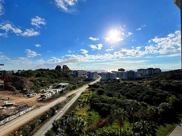 Two-bedroom apartment with designer furniture in Kestel district