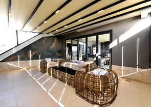 Two-bedroom apartment with designer furniture in Kestel district