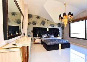 Two-bedroom apartment with designer furniture in Kestel district