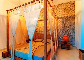 Two-bedroom apartment with designer furniture in Kestel district