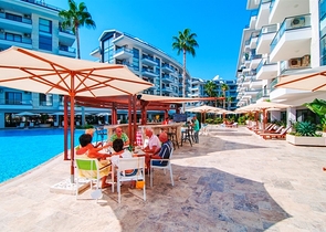 Two-bedroom apartment with designer furniture in Kestel district