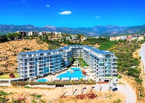 Two-bedroom apartment with designer furniture in Kestel district