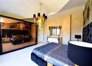 Two-bedroom apartment with designer furniture in Kestel district