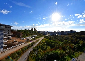 Two-bedroom apartment with designer furniture in Kestel district