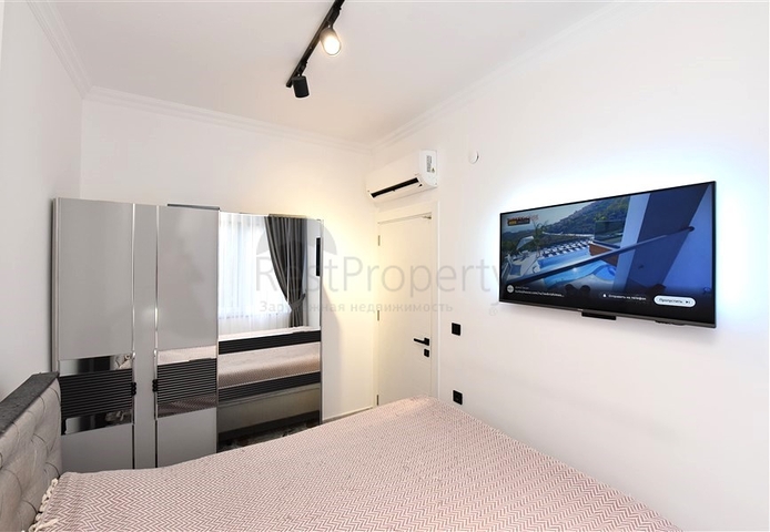 One-bedroom furnished apartment in a complex in a pine forest