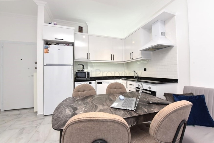 One-bedroom furnished apartment in a complex in a pine forest