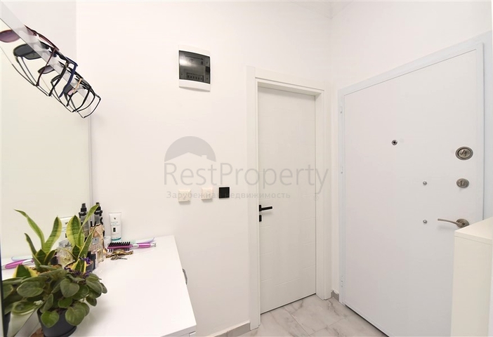 One-bedroom furnished apartment in a complex in a pine forest