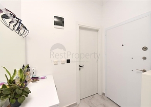 One-bedroom furnished apartment in a complex in a pine forest