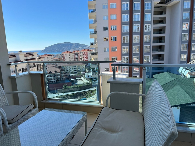 4+1 penthouse with sea view in Cikcilli area