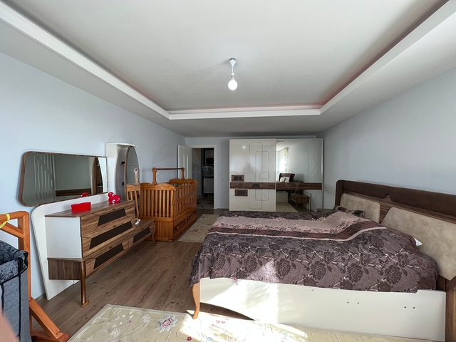 4+1 penthouse with sea view in Cikcilli area