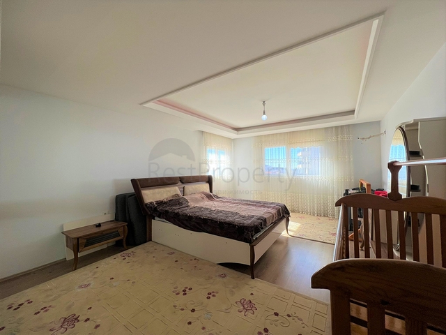 4+1 penthouse with sea view in Cikcilli area