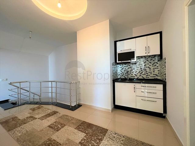 4+1 penthouse with sea view in Cikcilli area