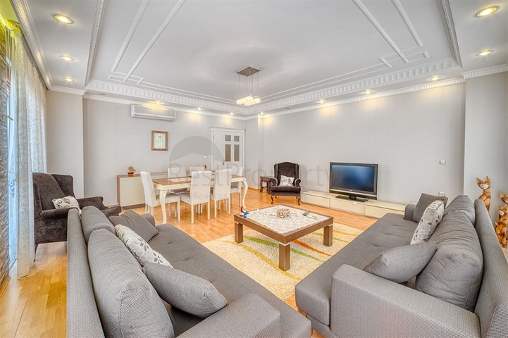 Spacious apartment in the center of Alanya