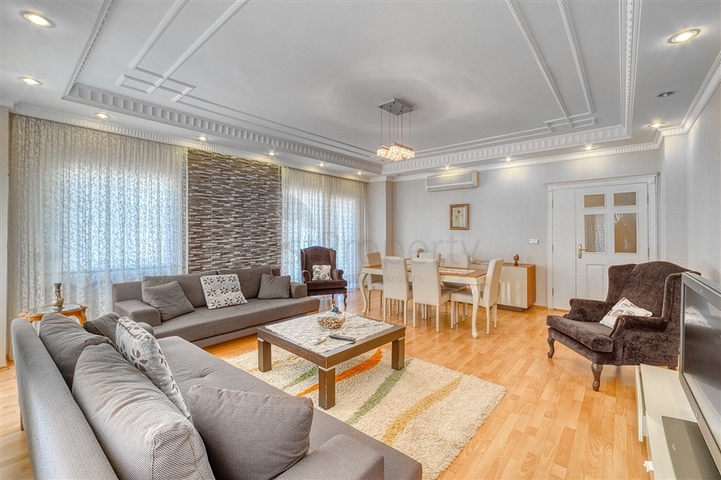 Spacious apartment in the center of Alanya