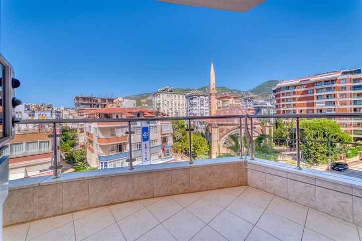 Spacious apartment in the center of Alanya