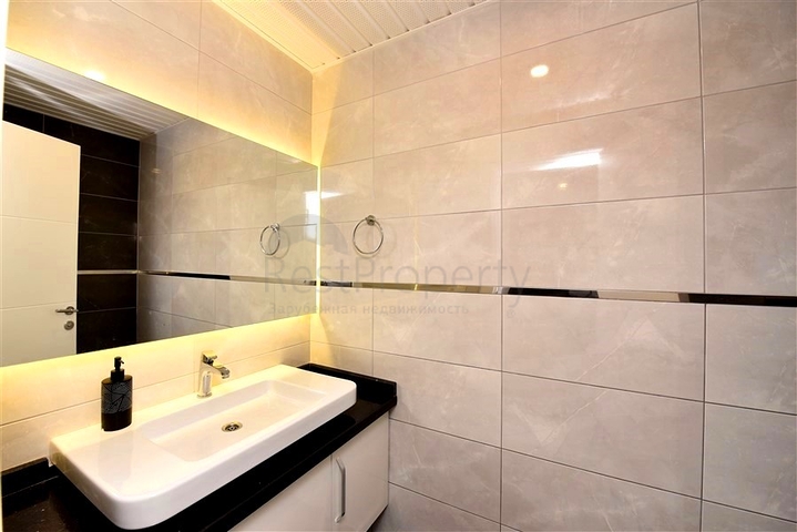 Luxury furnished 5+1 villa in the center of Alanya