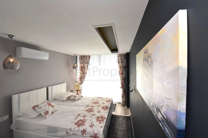 Luxury furnished 5+1 villa in the center of Alanya