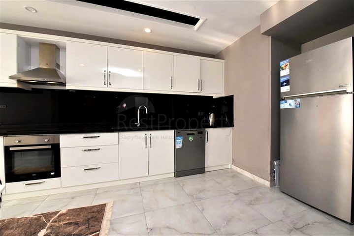 Luxury furnished 5+1 villa in the center of Alanya