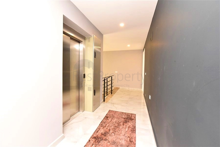 Luxury furnished 5+1 villa in the center of Alanya