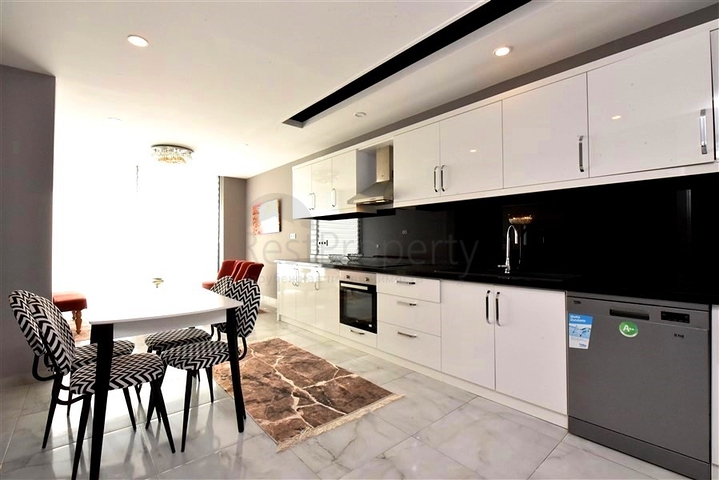 Luxury furnished 5+1 villa in the center of Alanya