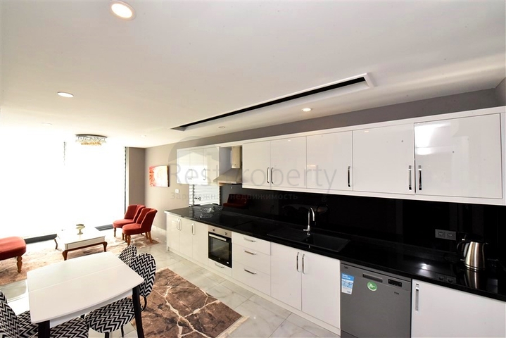 Luxury furnished 5+1 villa in the center of Alanya