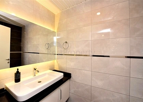Luxury furnished 5+1 villa in the center of Alanya