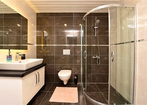 Luxury furnished 5+1 villa in the center of Alanya