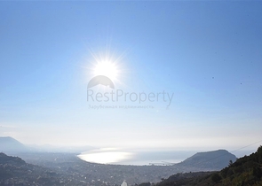 Luxury furnished 5+1 villa in the center of Alanya