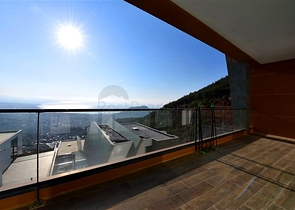 Luxury furnished 5+1 villa in the center of Alanya