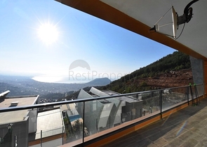 Luxury furnished 5+1 villa in the center of Alanya