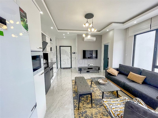 1+1 apartment in the very center of Alanya