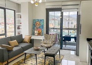 1+1 apartment in the very center of Alanya