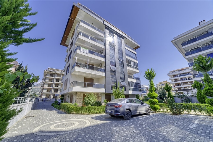 3+1 duplex with private garden in Kestel area