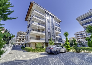 3+1 duplex with private garden in Kestel area