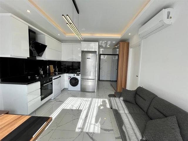 1+1 apartment in the center of Alanya in a new building